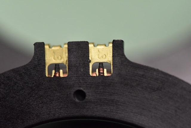 Industrial bobbin with LW terminal connection 